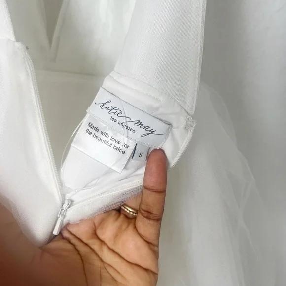 NEW Katie May Aurora Gown in Ivory - Picture 13 of 16